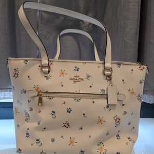 Coach Tote Wildflower